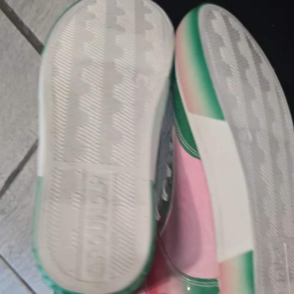 💚 Wicked the Musical Tee LG + Limited Edition Sneakers (NWT) 7 - Picture 9 of 10